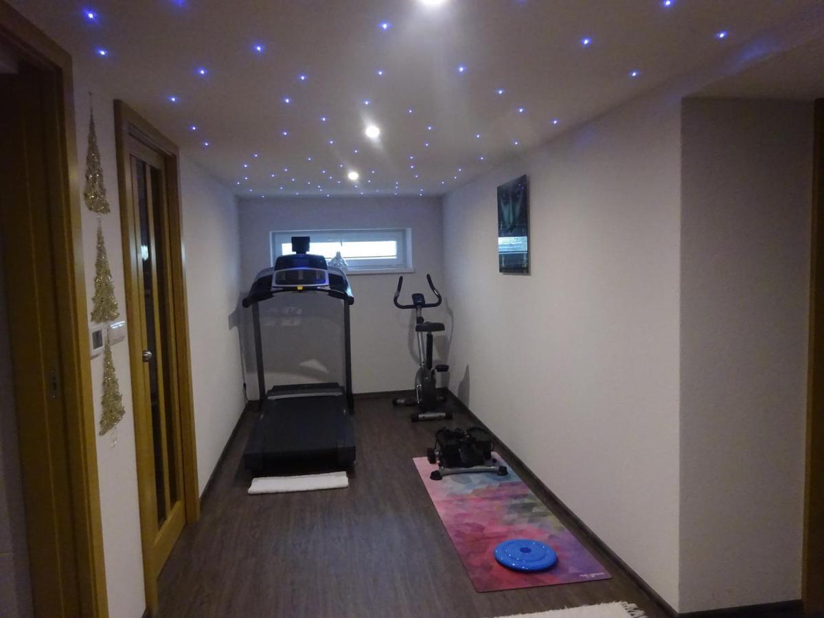 Family Friendly Apartment 3 Adults Plus Child Ruzomberok Exteriér fotografie